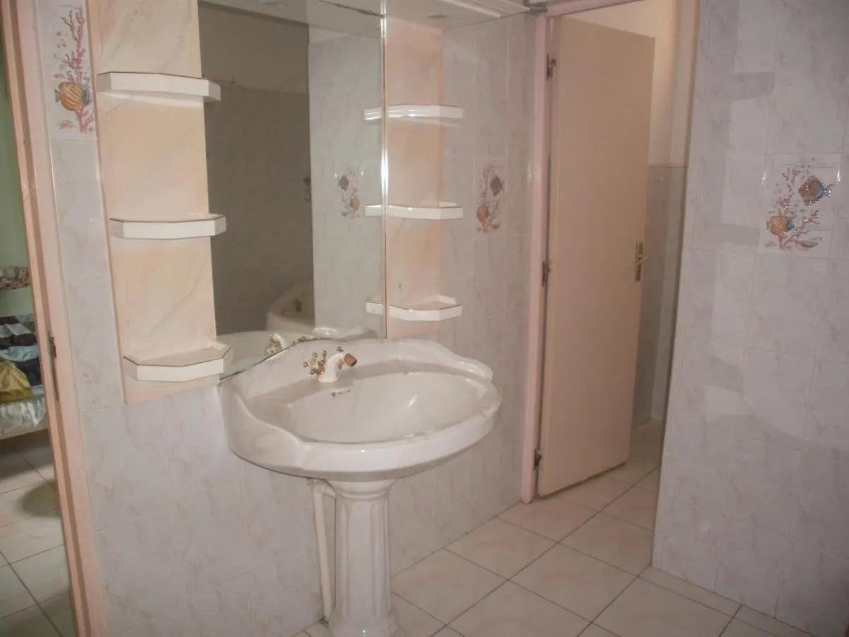 Апартаменты Villa Grandes Pieces Пети-Бур